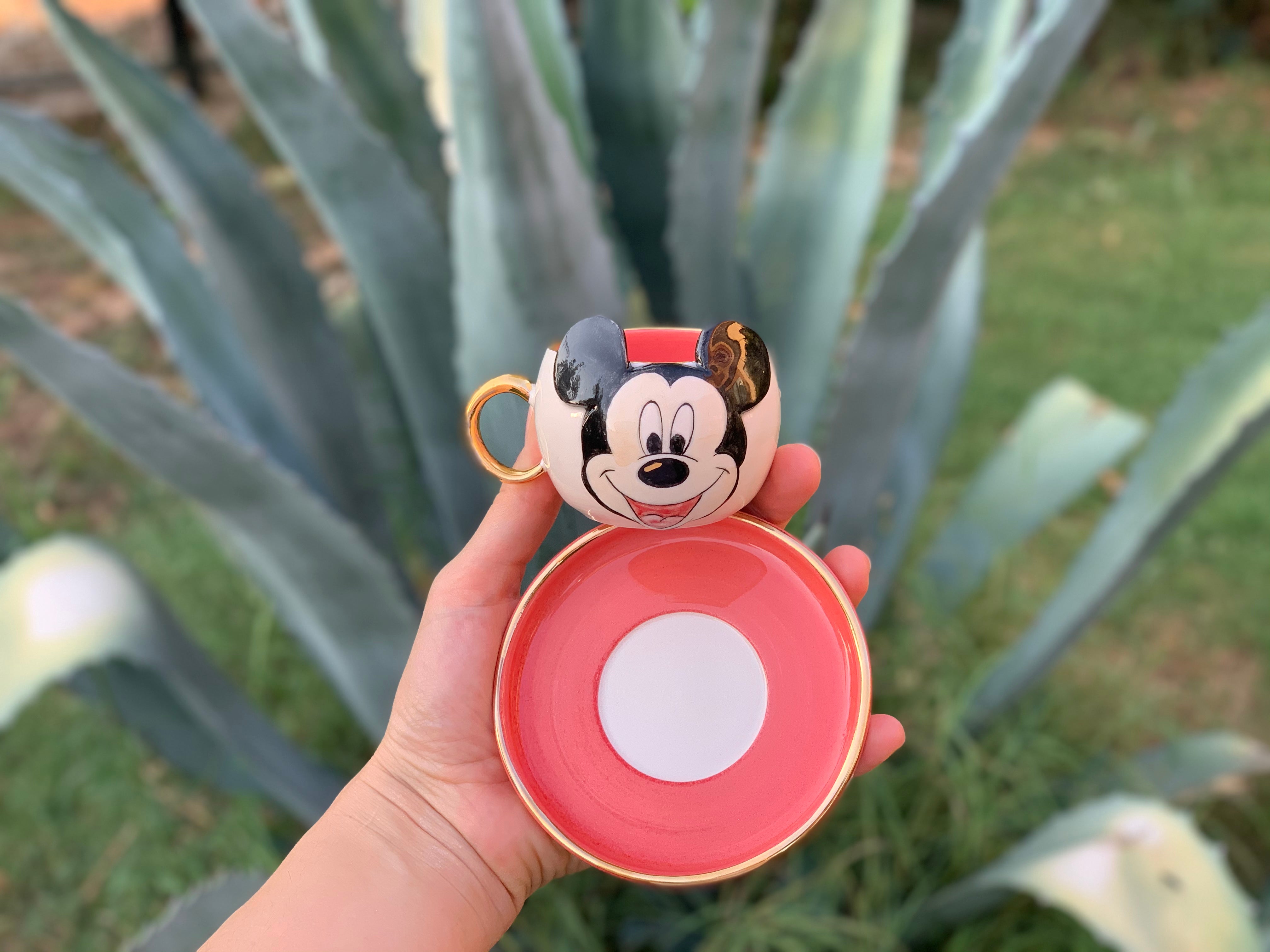 Disney Store USA Embossed Mickey and Minnie mouse pink and red coffee mugs  Set 2 on eBid United States